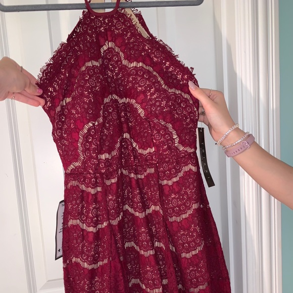 Burgundy Lace Mini Dress - Picture 4 of 5